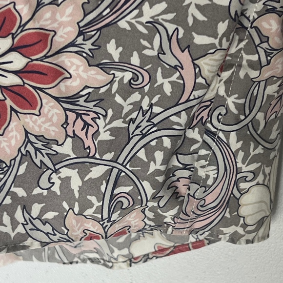 Lands' End Floral Button Up Shirt No Iron Supima Cotton Top Gray Pink 14T Tall - Picture 12 of 13